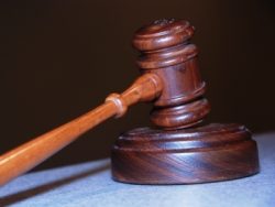Radiations permanentes pour appropriation d'argent à des fins personnelles