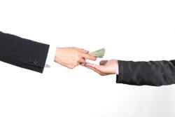 200 000$ de pénalités pour IAASF et la Laurentienne