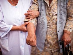Perte d'autonomie: première solution, l'assurance soins de longue durée
