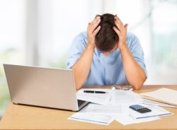 L'endettement de vos clients augmente plus vite que leur salaire