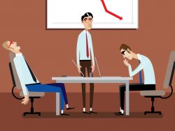 Trois hommes d'affaires à une table qui réfléchissent ou semblent anéantis après une récession.