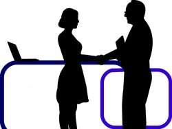 silhouettes d'une femme et d'un homme se serrant la main