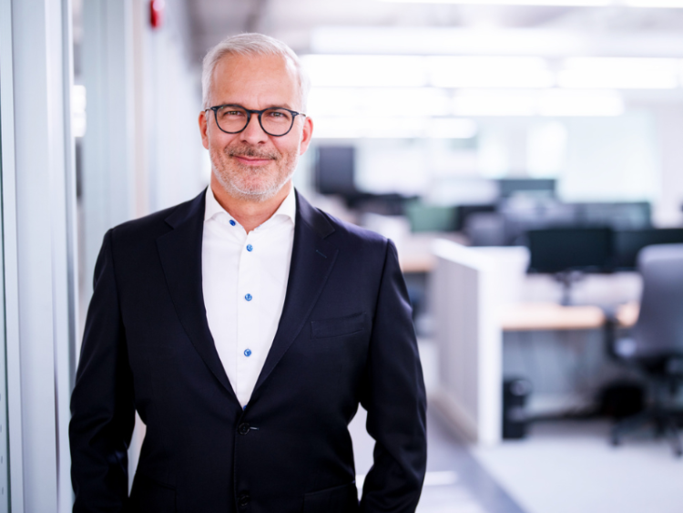 Vincent Fraser alternate text for this image