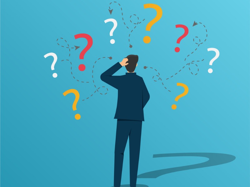 Homme d’affaires incertain pensant et doutant avec le concept de point d’interrogation.