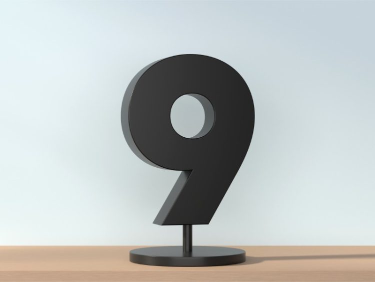 Numéro 9 sur le stand.