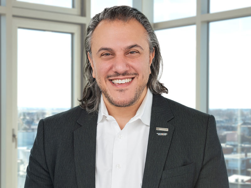 Photo portrait de Nicolas Moskiou.